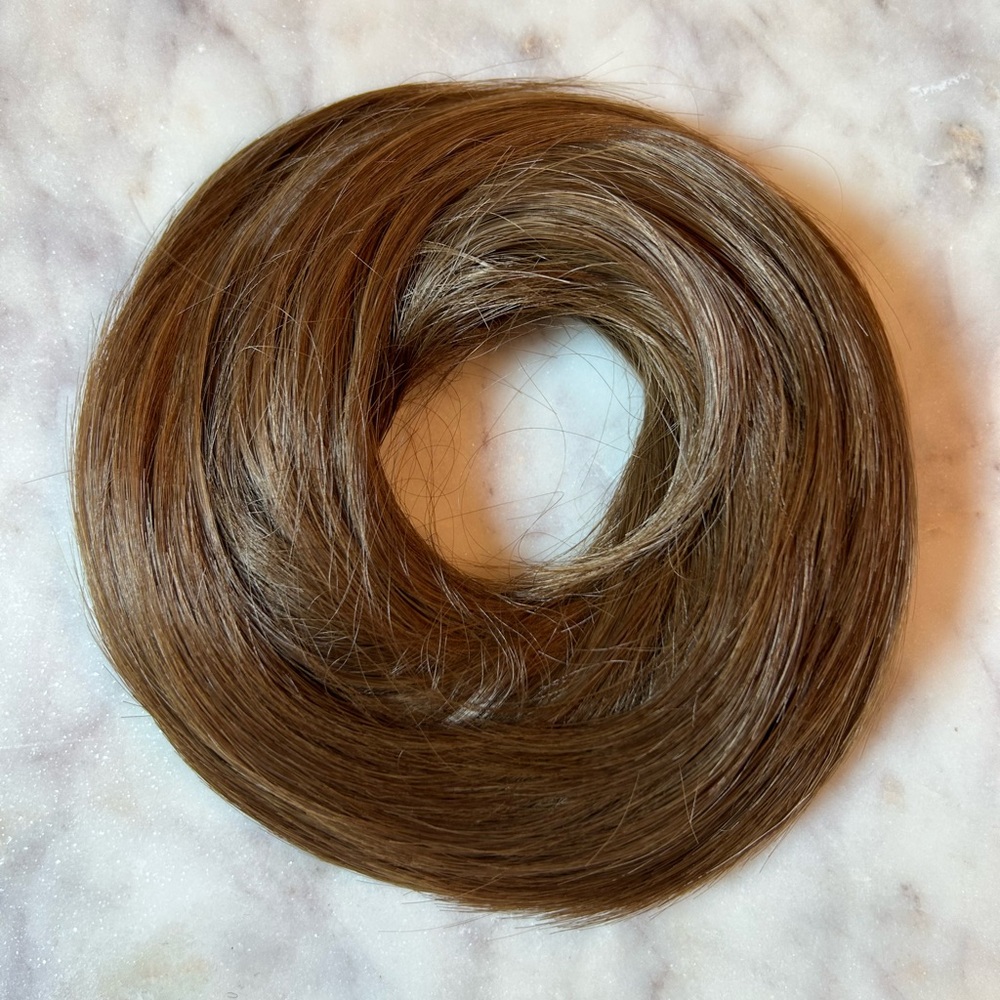 JuvaBun Honey brown bun extensions